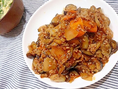 茄子と玉ねぎと人参で生姜風味の麻婆茄子